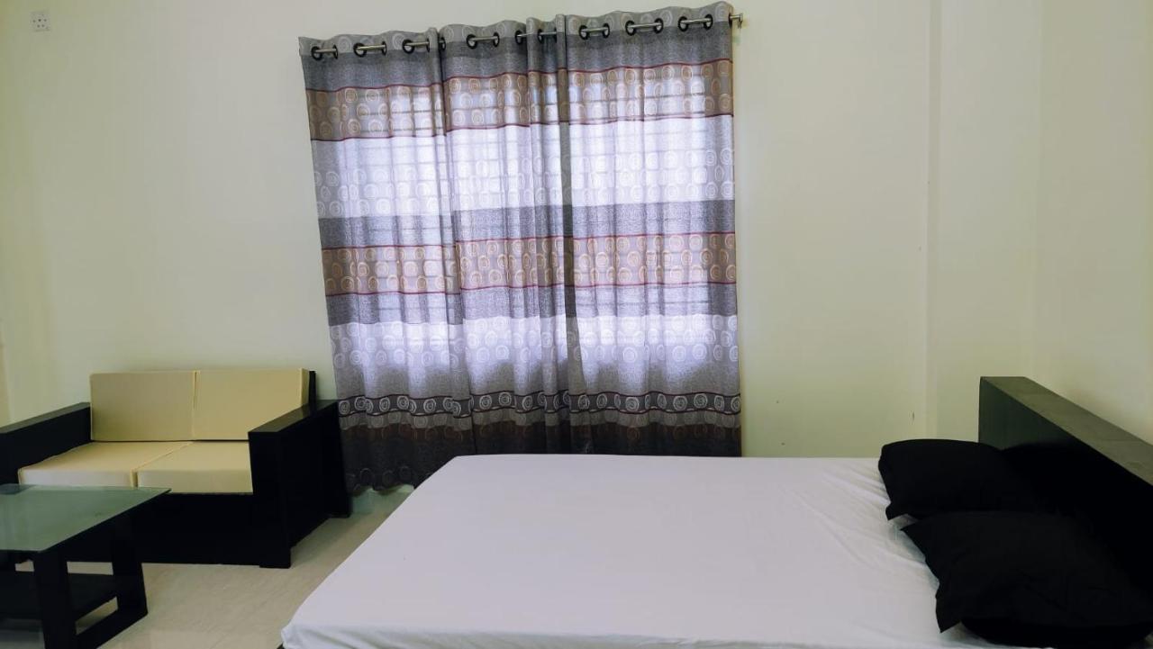 Rose Garden Guest House Khulna Buitenkant foto