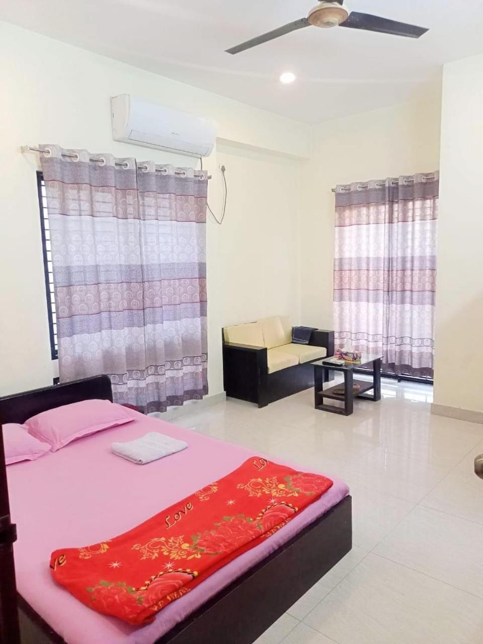 Rose Garden Guest House Khulna Buitenkant foto